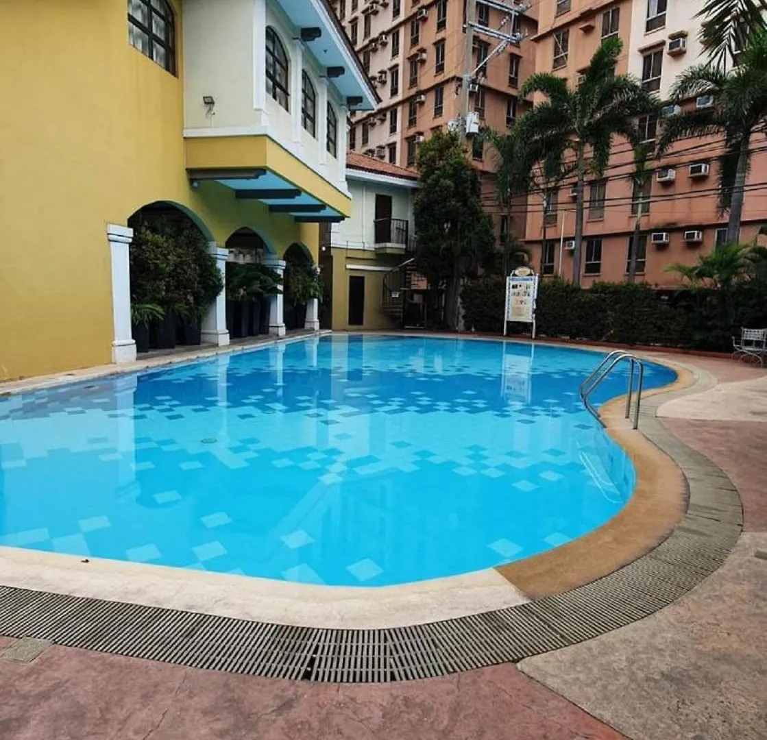 Aparthotel Cozy Studio Unit Near Manila Airport With Swimming Pool, Full Kitchen 7A Paranaque City